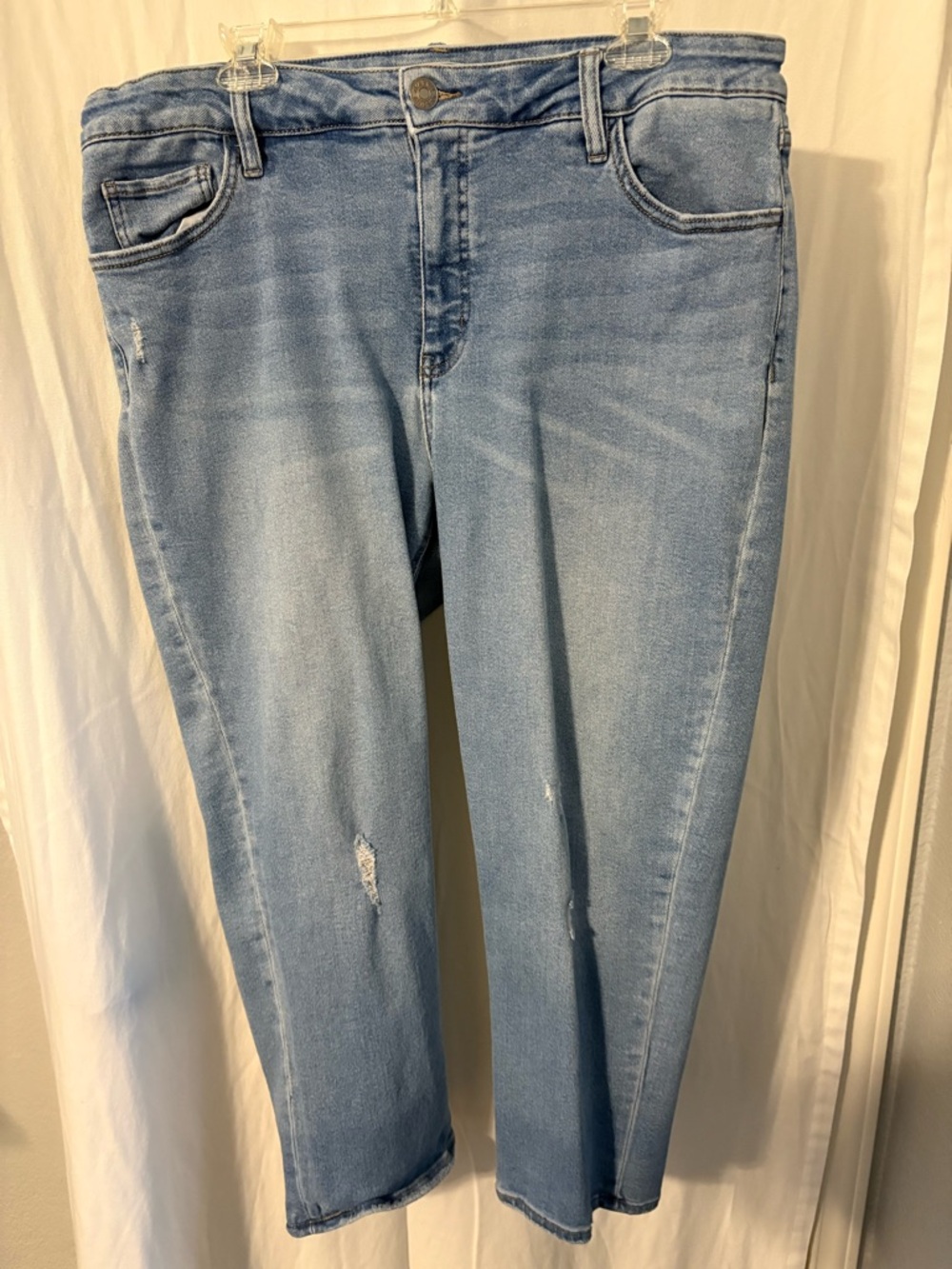 Ava & Viv Light Blue Ankle Crop Stretch Jeans